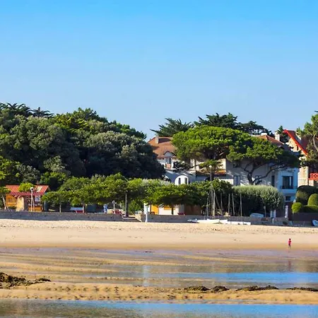 Apartamento Centre - T2 Confortable Avec Balcon Et Parking Prive - Fr-1-420-156 *