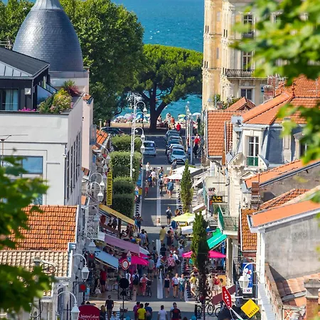 Centre - T2 Confortable Avec Balcon Et Parking Prive - Fr-1-420-156 Lejlighed Arcachon