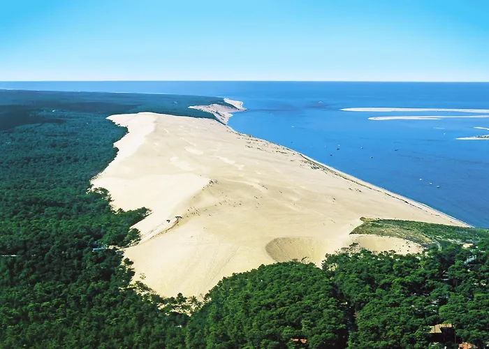 Centre - T2 Confortable Avec Balcon Et Parking Prive - Fr-1-420-156 Apartment