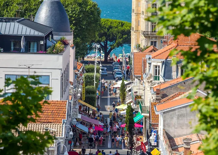 Centre - T2 Confortable Avec Balcon Et Parking Prive - Fr-1-420-156 * Arcachon